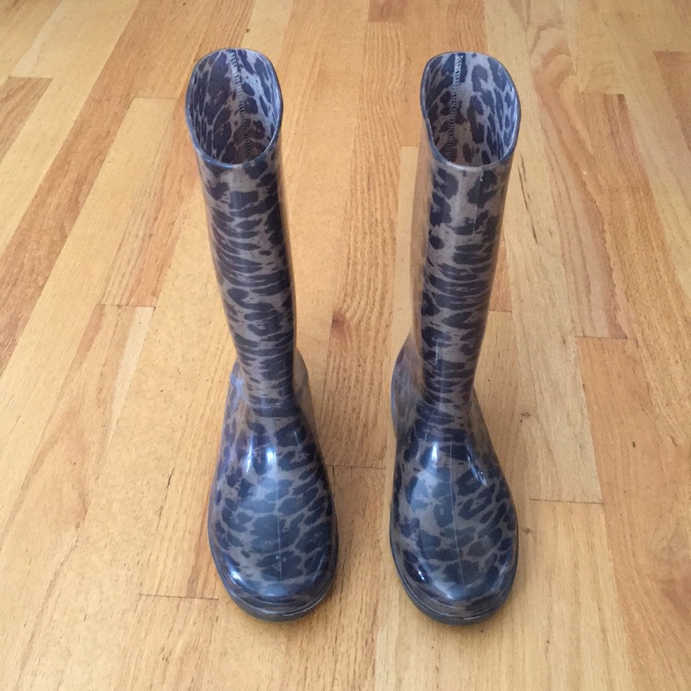 Stuart Weitzman Rainboots
